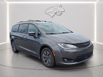 2020 Chrysler Pacifica Hybrid Limited