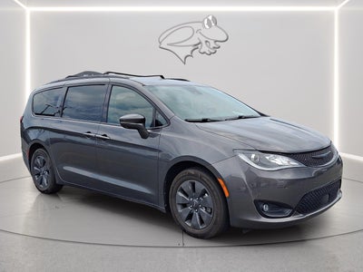 2020 Chrysler Pacifica Hybrid Limited