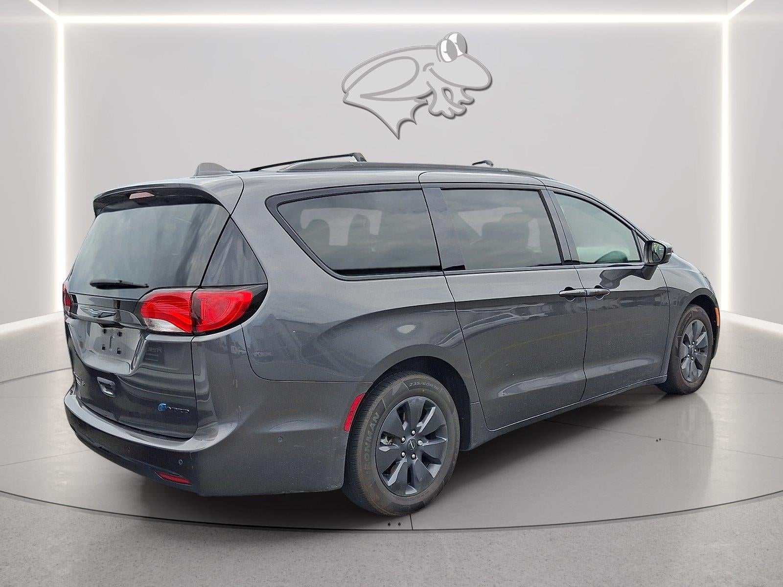 2020 Chrysler Pacifica Hybrid Limited
