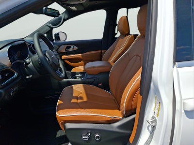 2026 Chrysler Pacifica Pinnacle