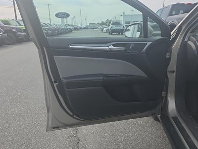 2016 Ford FUSION S