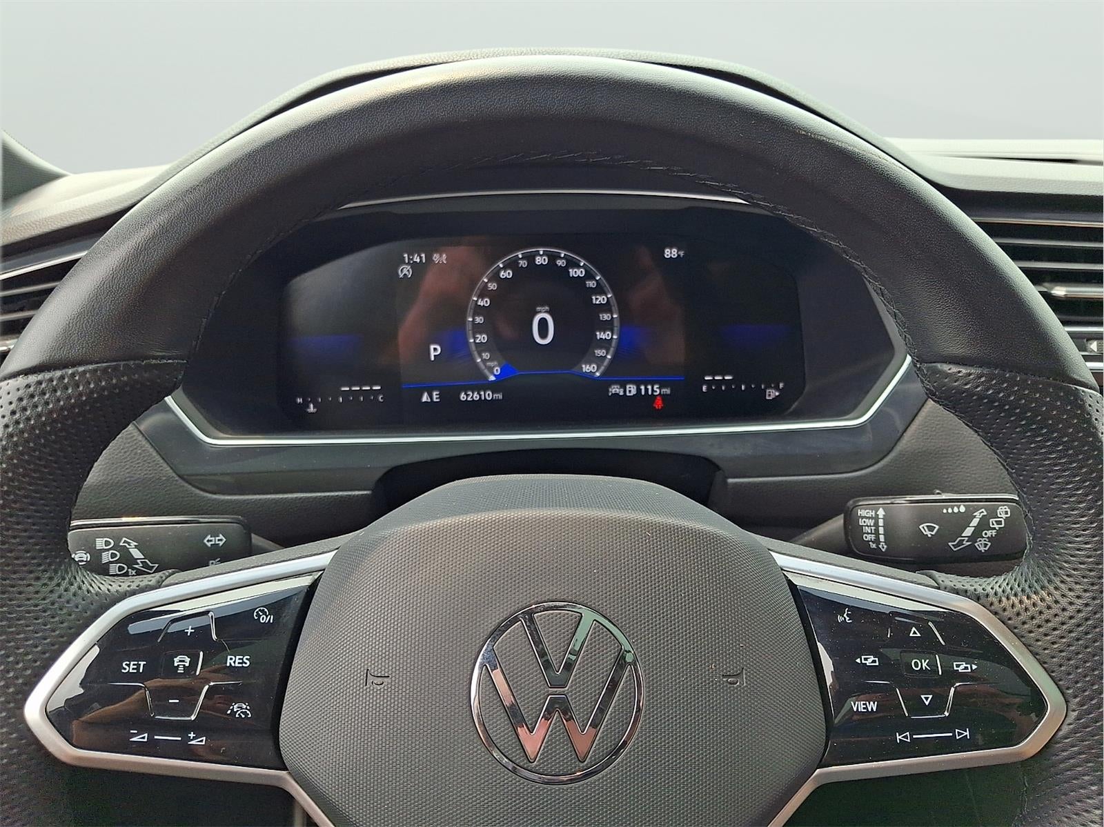 2024 Volkswagen Tiguan SE R-Line Black