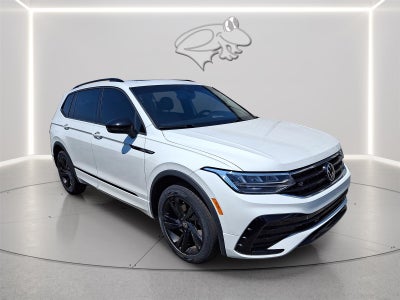 2024 Volkswagen Tiguan SE R-Line Black
