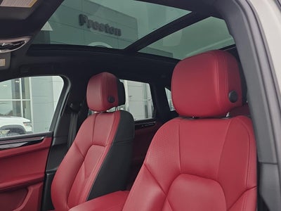 2022 Porsche MACAN S