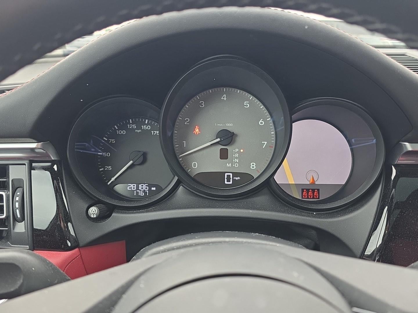 2022 Porsche MACAN S