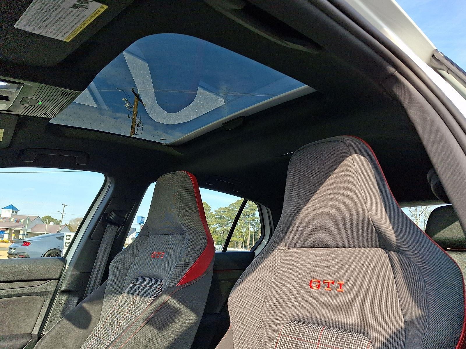 2024 Volkswagen Golf GTI 380 SE