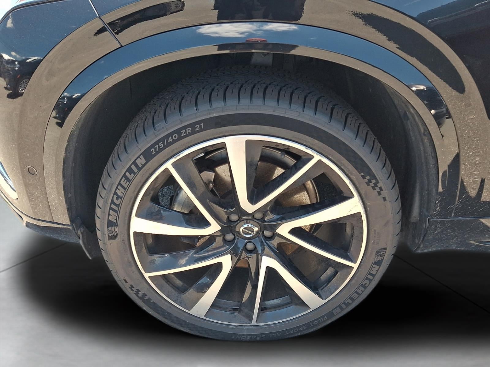 2023 Volvo XC90 B5 Plus