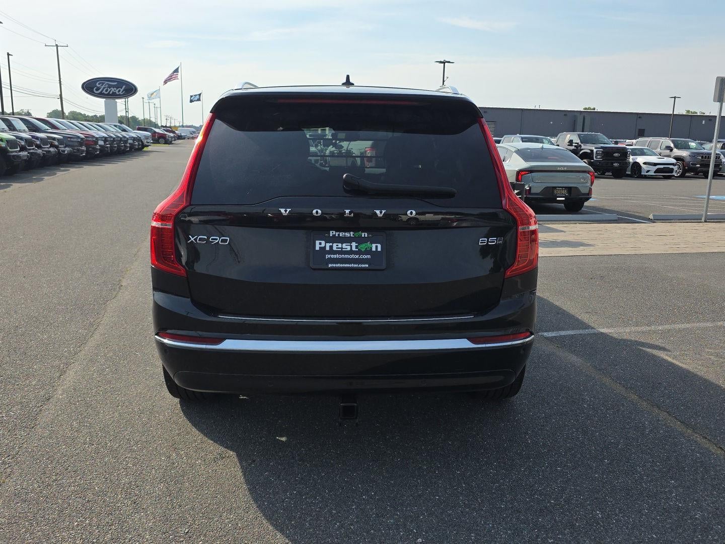 2023 Volvo XC90 B5 Plus