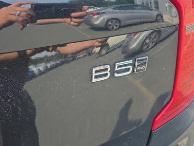2023 Volvo XC90 B5 Plus