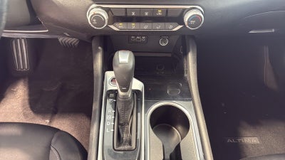 2024 Nissan Altima SV