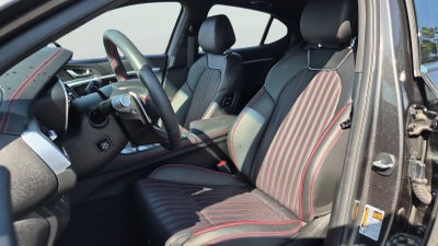 2024 Genesis G70 2.5T