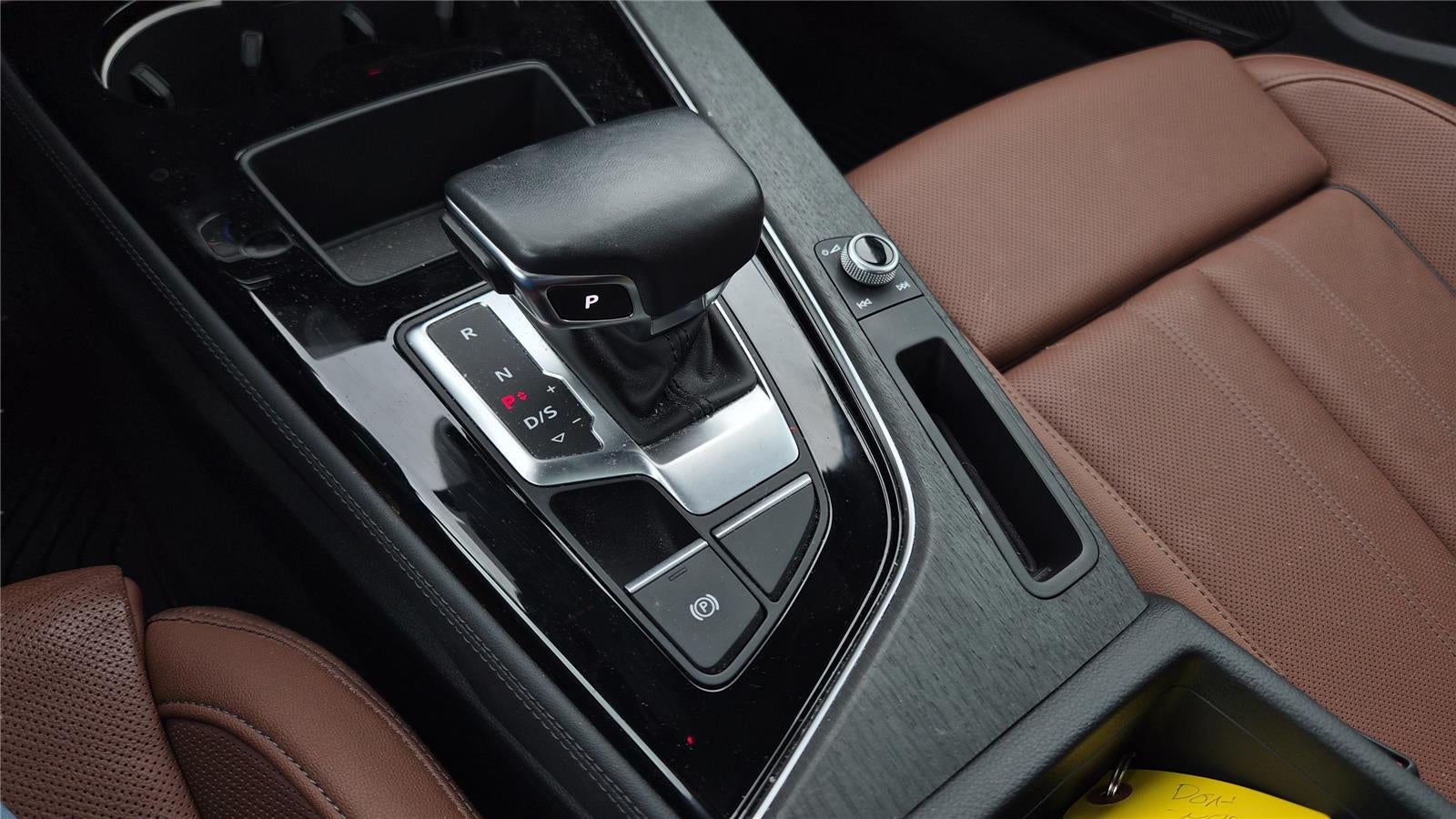 2022 Audi A4 Sedan S line Premium Plus