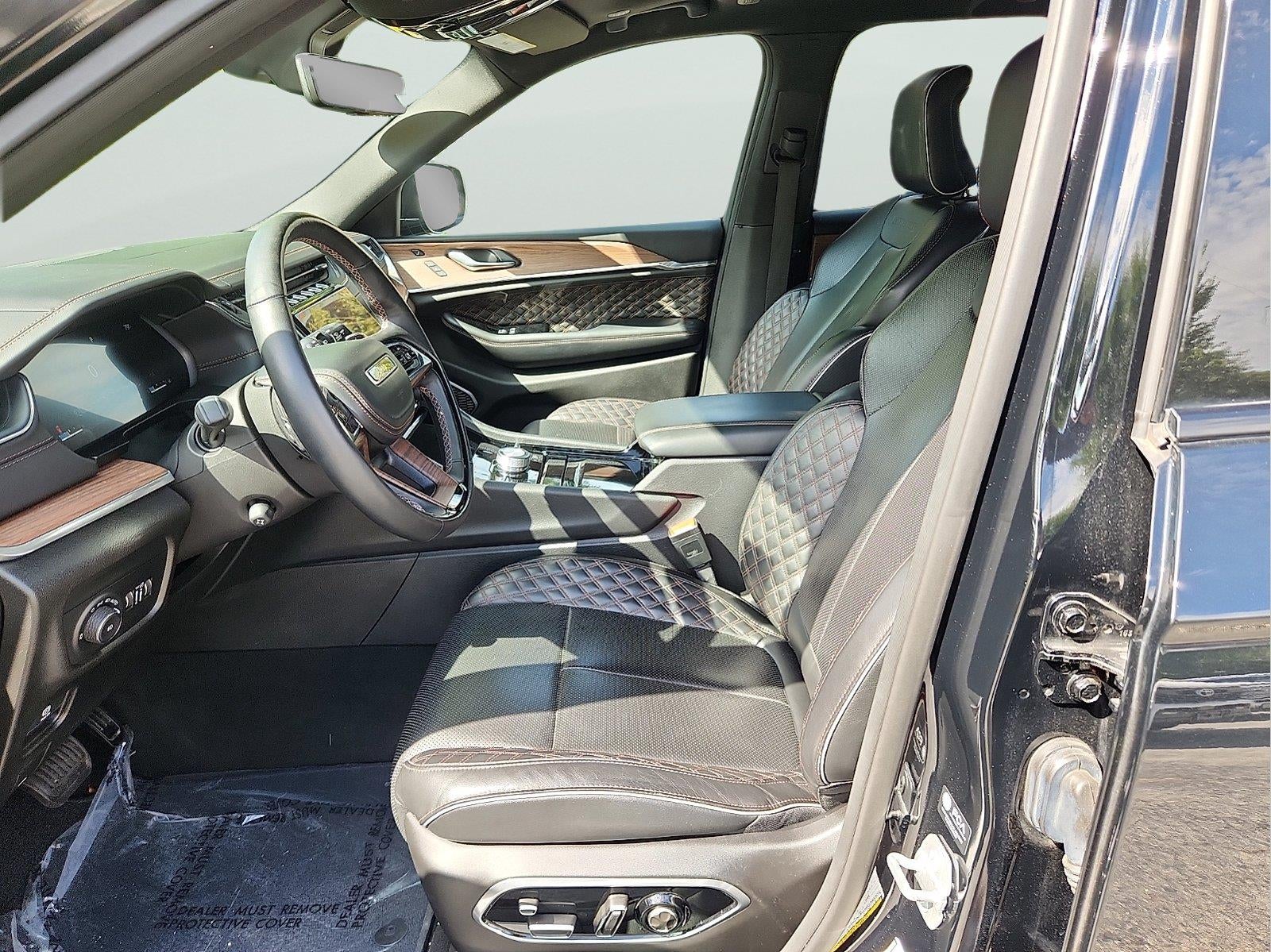 2023 Jeep Grand Cherokee Summit