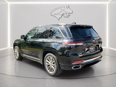 2023 Jeep Grand Cherokee Summit