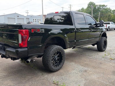 2017 Ford Super Duty F-250 SRW Lariat