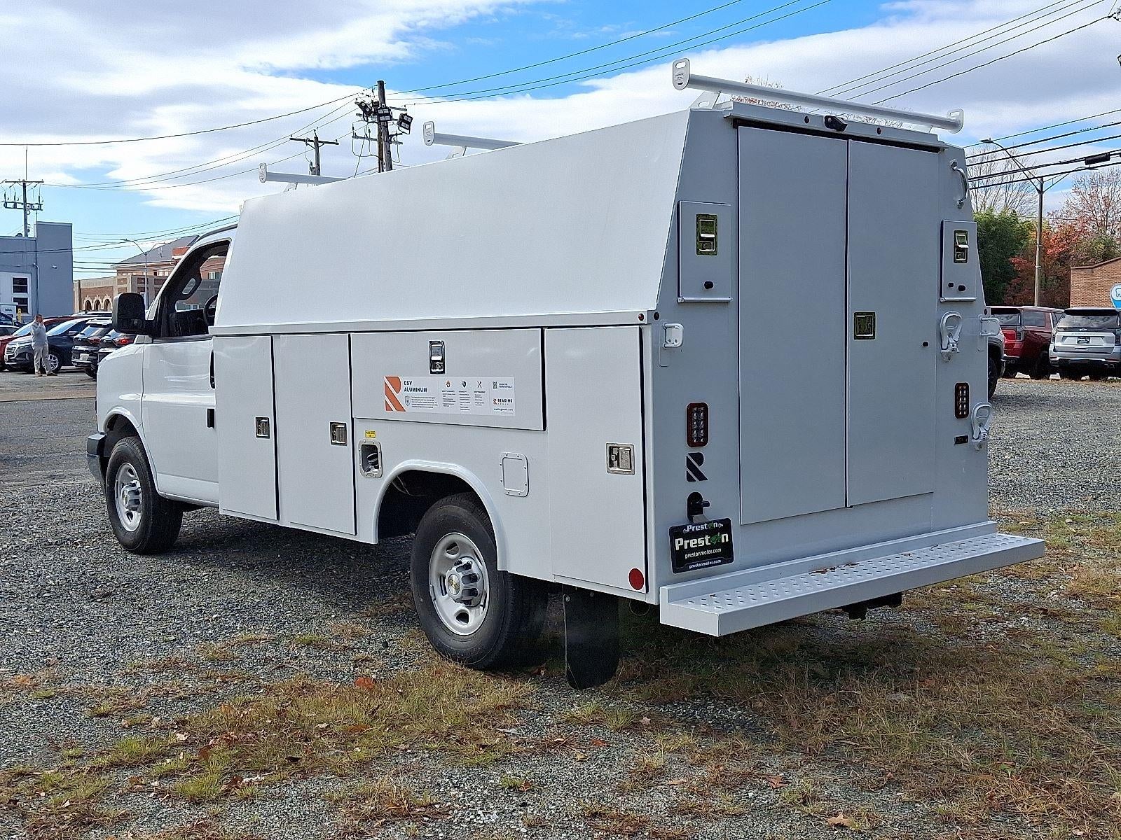 2025 Chevrolet Express Cutaway 3500 1WT