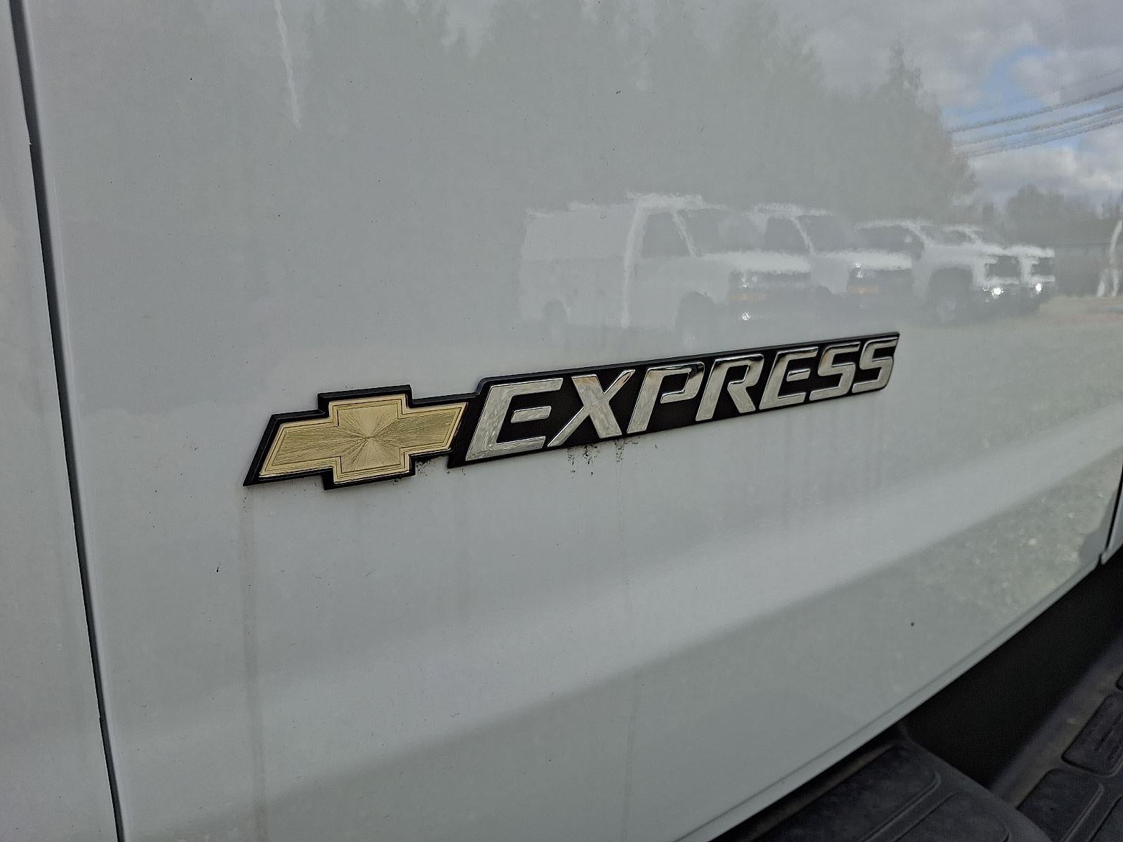 2025 Chevrolet Express Cargo 2500 WT