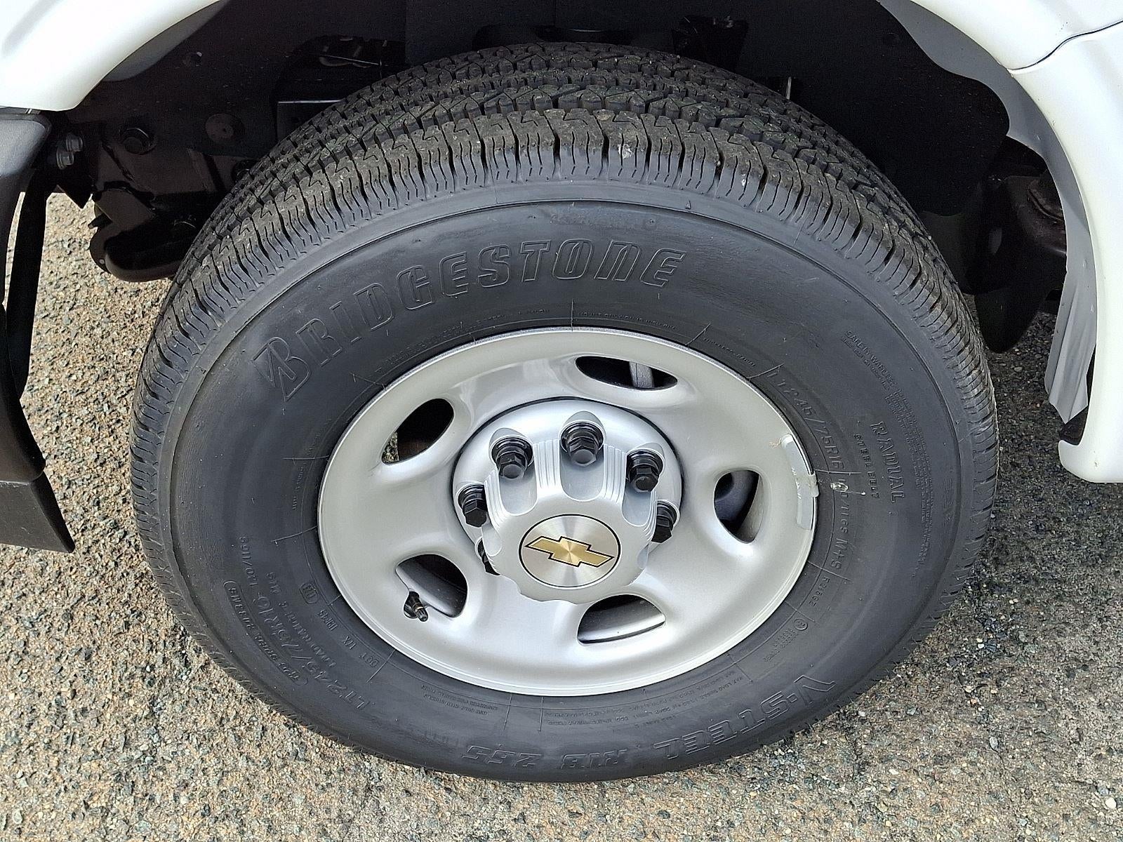 2025 Chevrolet Express Cargo 2500 WT