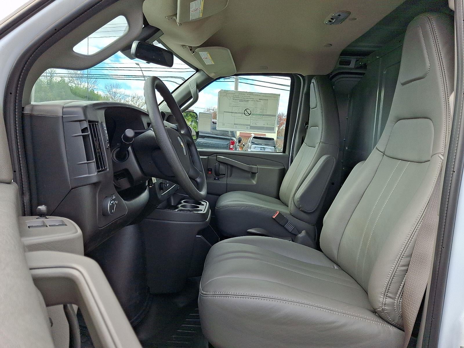 2025 Chevrolet Express Cargo 2500 WT