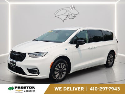2024 Chrysler Pacifica Hybrid Select