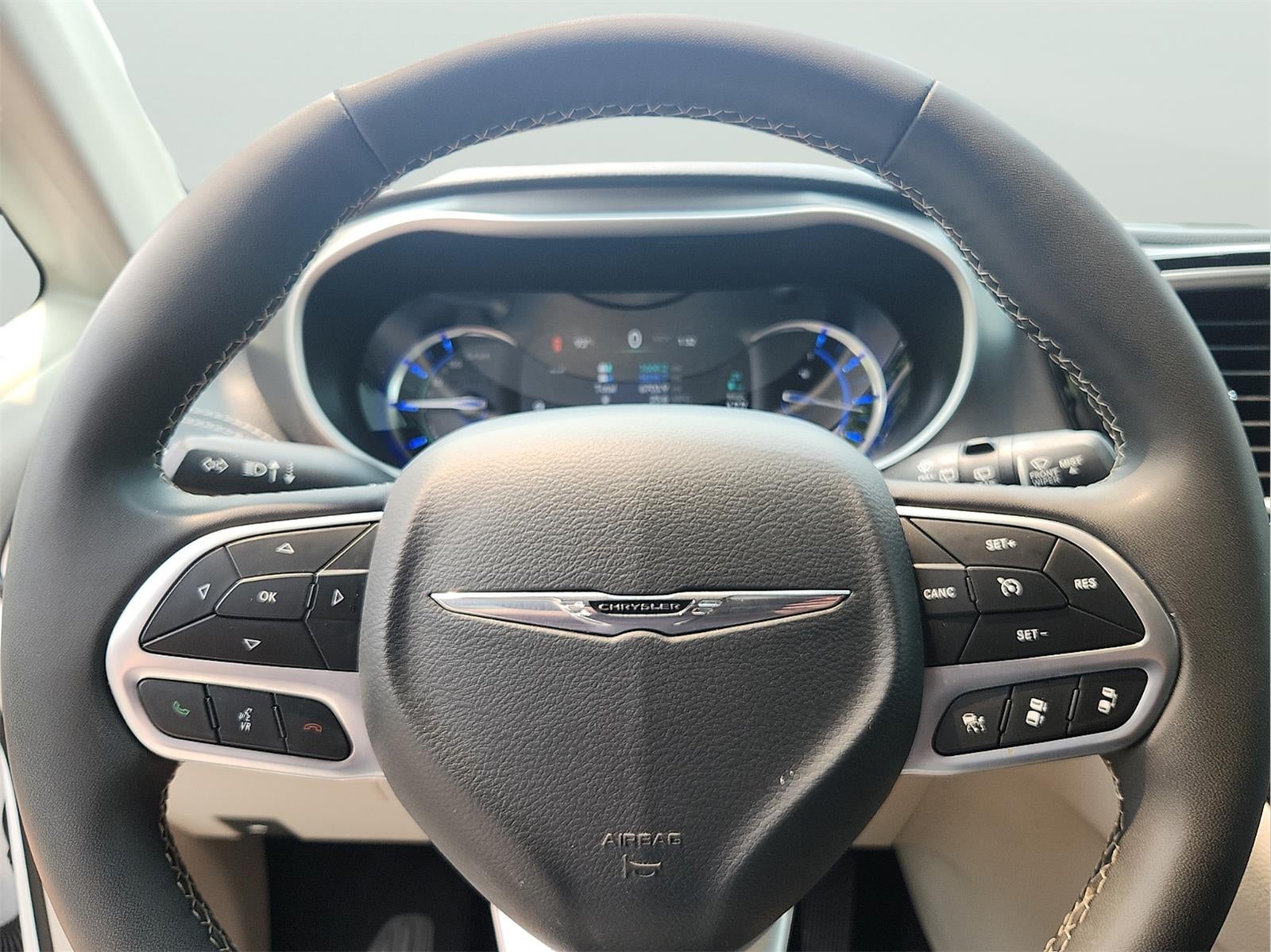 2024 Chrysler Pacifica Hybrid Select
