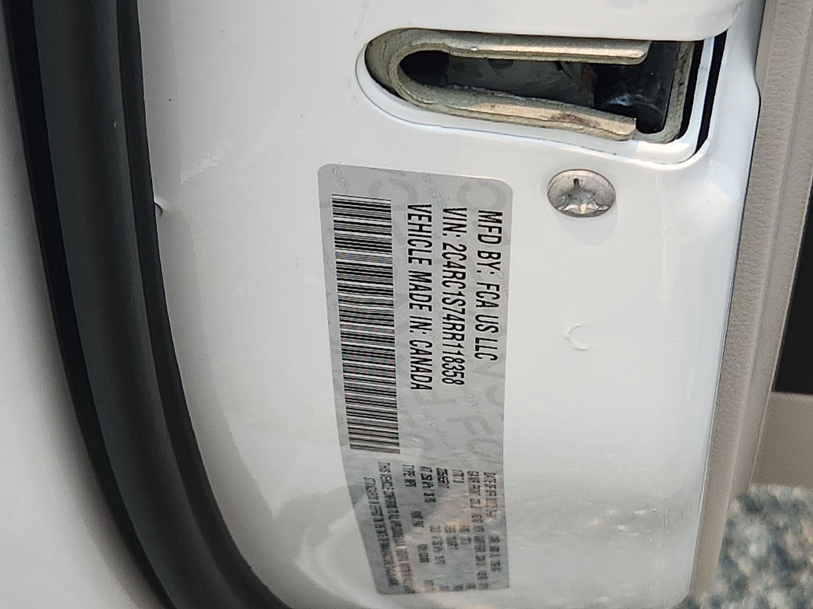 2024 Chrysler Pacifica Hybrid Select