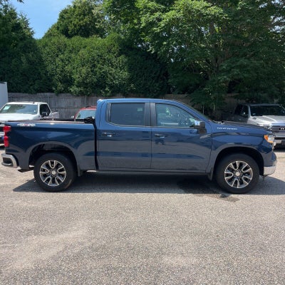 2022 Chevrolet Silverado 1500 LT (2FL)