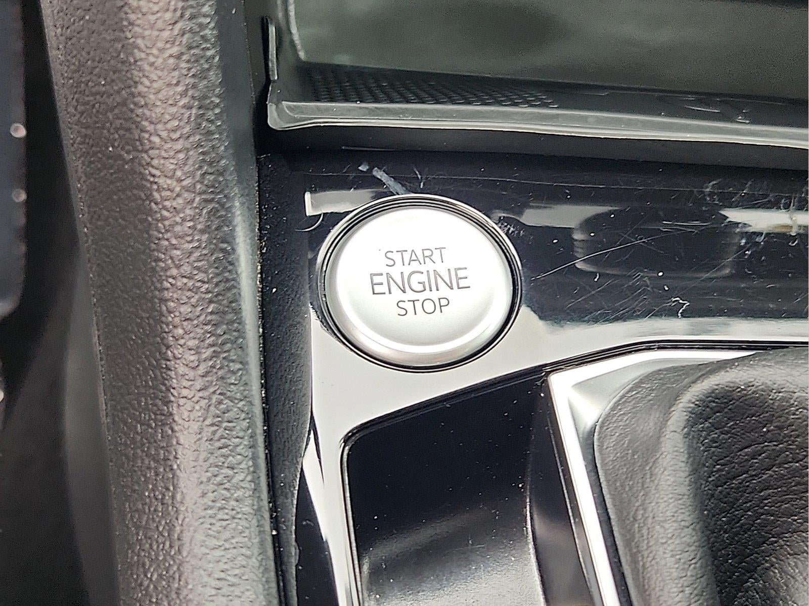 2023 Volkswagen Taos SEL