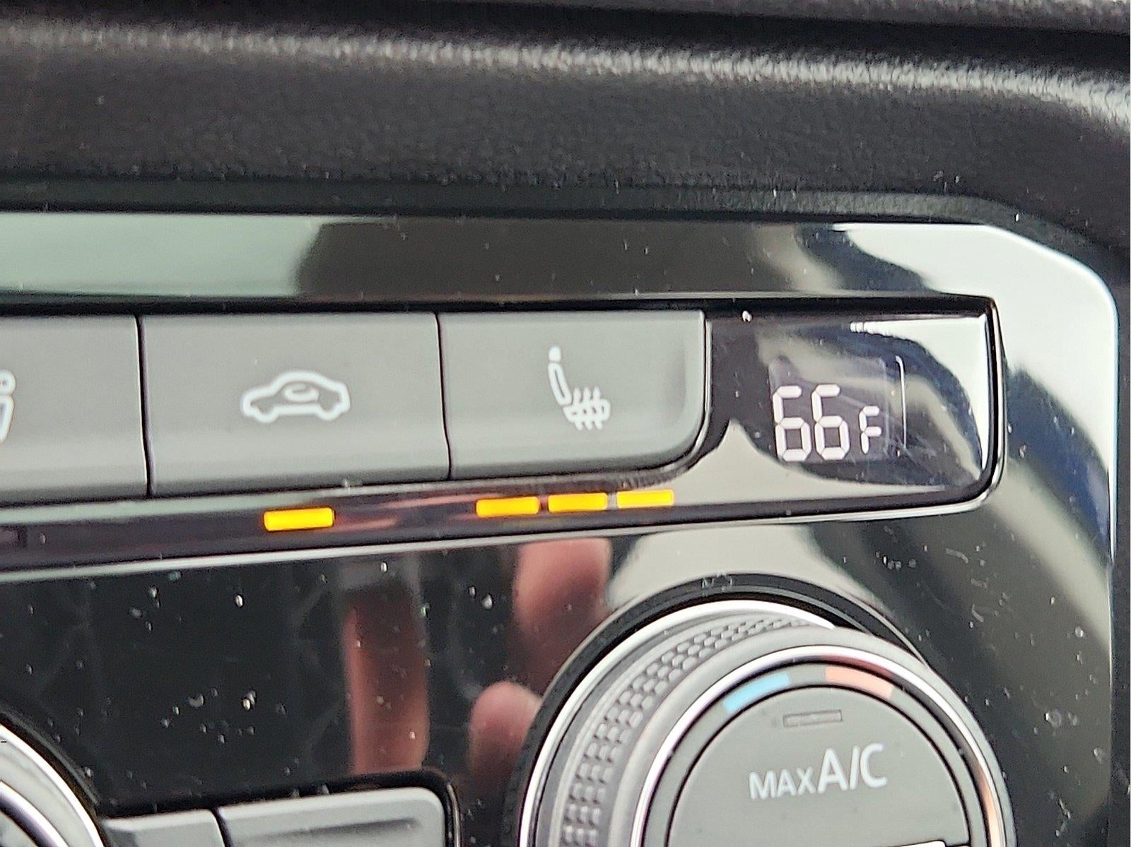 2023 Volkswagen Taos SEL